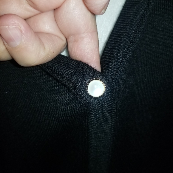 Tint & Shadow Cardigan - Picture 2 of 7